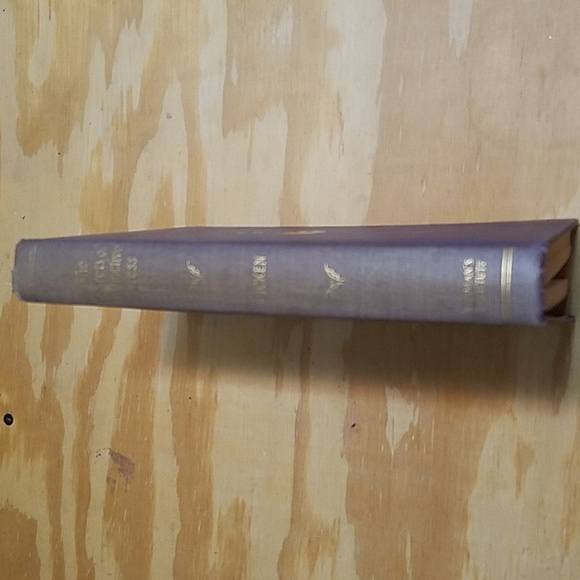 Antique book The Secrets of Distinctive Dress by Mary Pickens 1918 - Picture 2 of 9